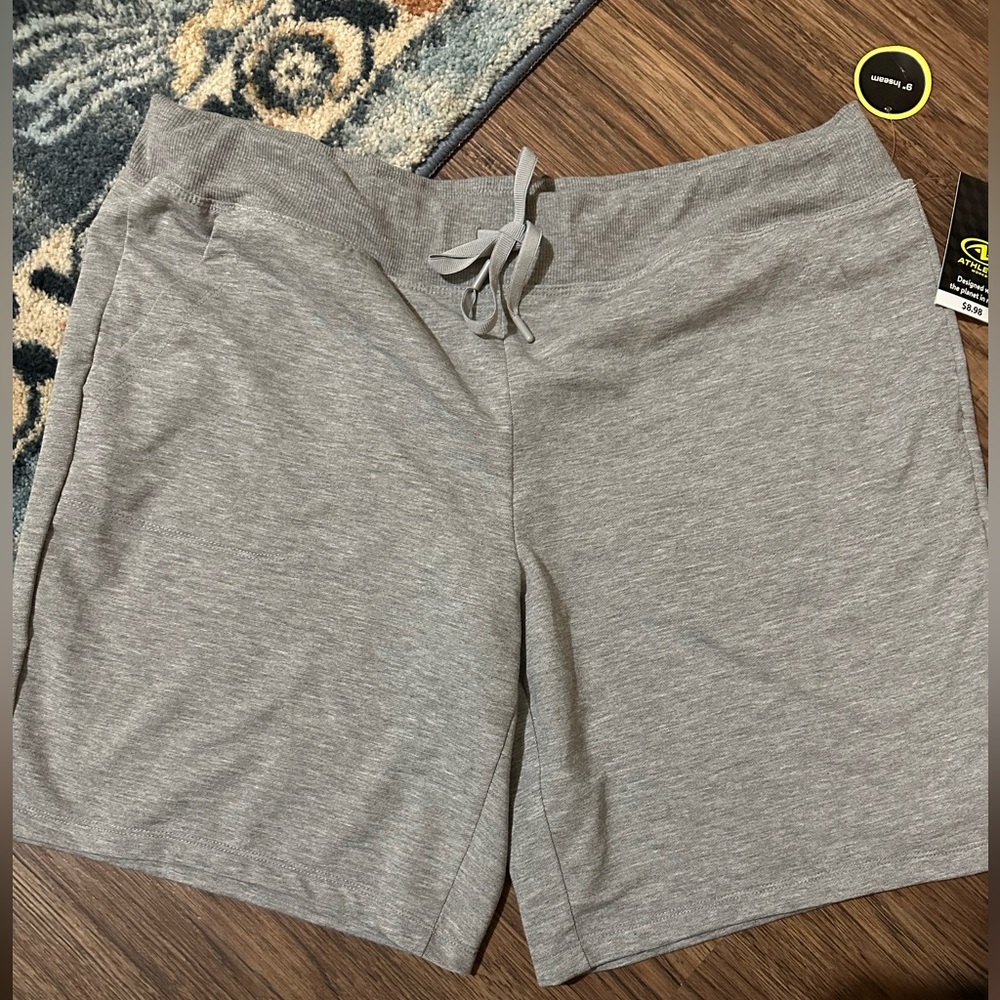 Brand new Women’s comfy shorts with pockets